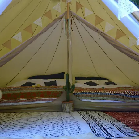 Gasthuis Le Perchoir Des Pyrenees Gerde