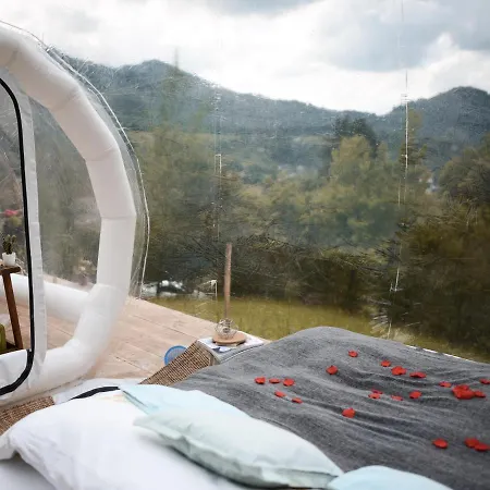 Gasthuis Le Perchoir Des Pyrenees Gerde