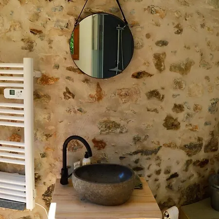Le Perchoir Des Pyrenees Guest house